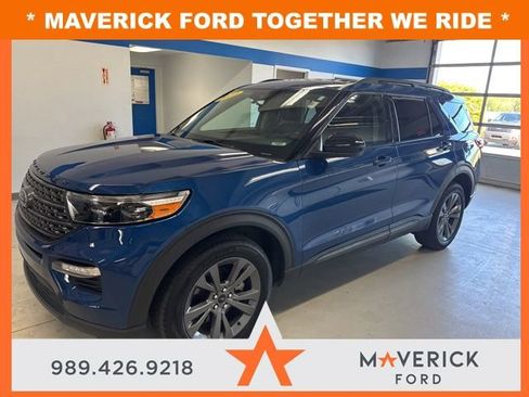 Used 2023 Ford Explorer XLT w/ Equipment Group 202A AWD/4WD image 1