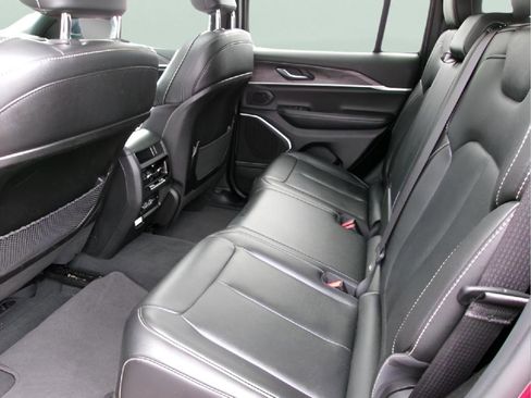 Used 2024 Jeep Grand Cherokee Limited 4xe image 9