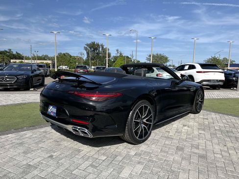 New 2026 Mercedes-Benz SL 55 AMG 4MATIC image 5