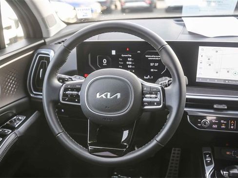 Certified 2025 Kia Sorento SX image 16