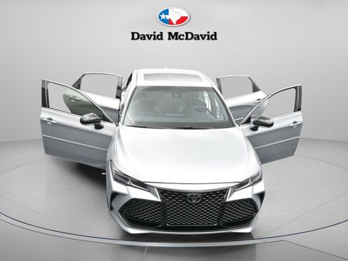 Used 2022 Toyota Avalon Touring image 28