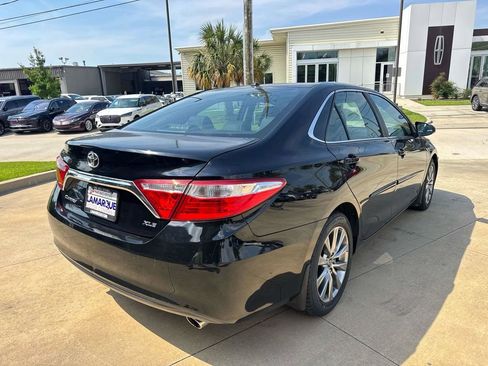 Used 2015 Toyota Camry XLE FWD image 8