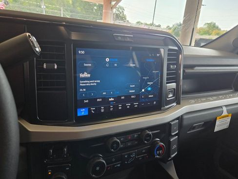 New 2026 Ford F350 XLT w/ XLT Premium Package AWD/4WD image 19