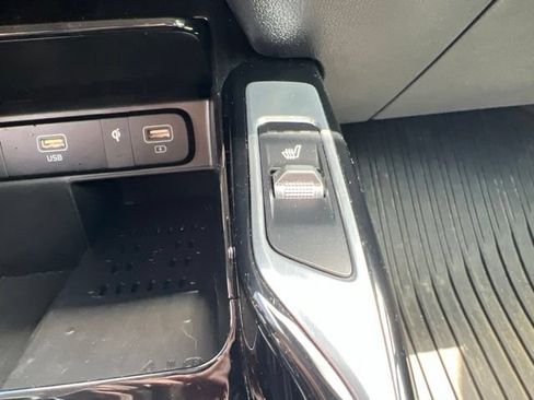 Used 2021 Kia Sorento SX AWD/4WD image 23