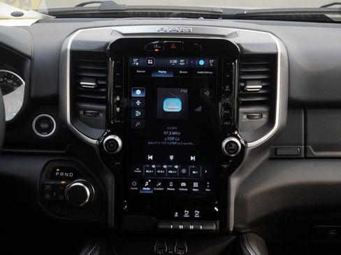 New 2026 RAM 1500 4x4 Crew Cab image 26