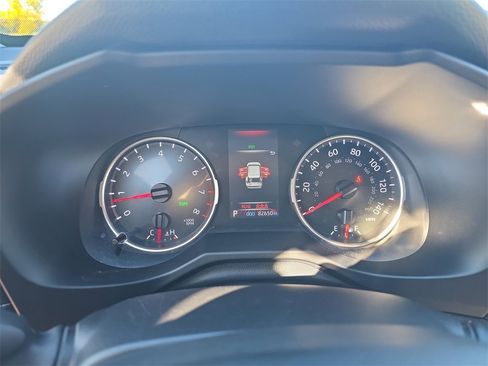 Used 2022 Toyota RAV4 XLE image 12