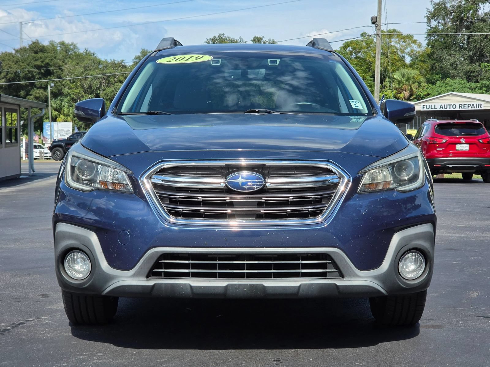 Used 2019 Subaru Outback 2.5i Premium AWD/4WD image 2