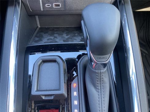 New 2026 GMC Canyon Elevation w/ Convenience Package image 26