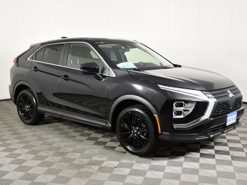 Used 2023 Mitsubishi Eclipse Cross LE AWD/4WD image 4