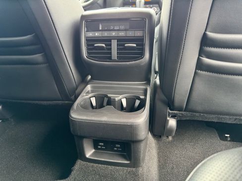 Used 2023 MAZDA CX-9 Touring AWD/4WD image 15