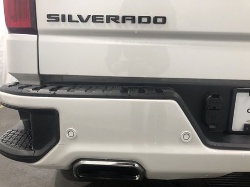 Used 2021 Chevrolet Silverado 1500 High Country image 13
