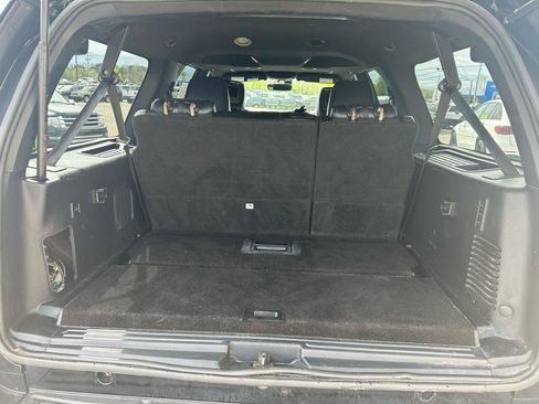 Used 2017 Ford Expedition EL Platinum AWD/4WD image 19