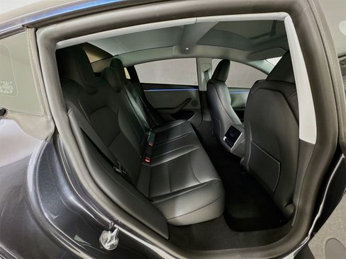 Used 2025 Tesla Model 3 Long Range image 28
