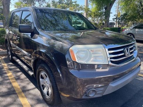 Used 2015 Honda Pilot LX image 2