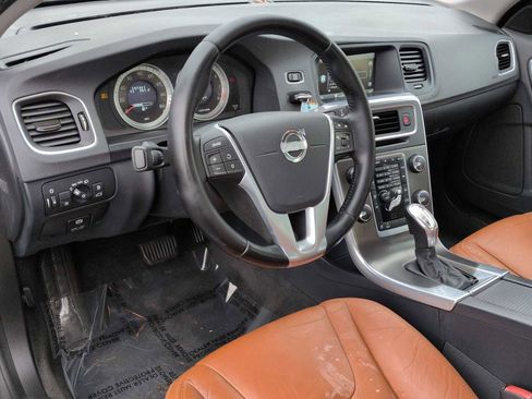 Used 2013 Volvo S60 T5 image 15