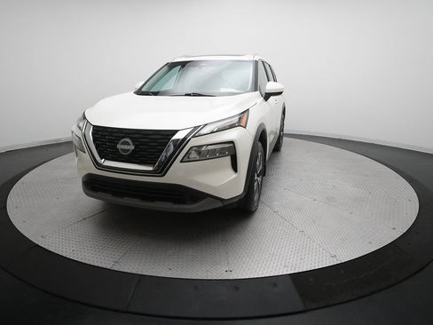 Certified 2023 Nissan Rogue SV w/ SV Premium B Package image 12