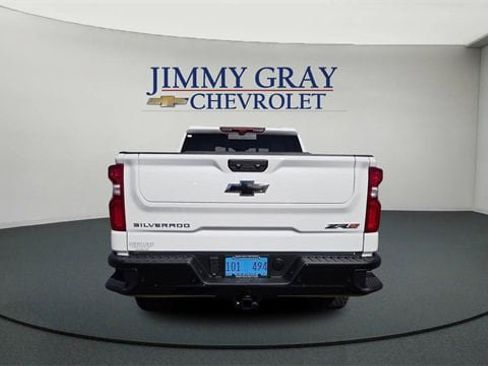 New 2026 Chevrolet Silverado 1500 ZR2 image 4