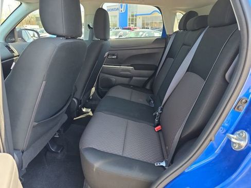 Used 2017 Mitsubishi Outlander Sport SE image 11