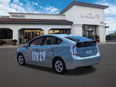 Used 2015 Toyota Prius Three FWD image 6