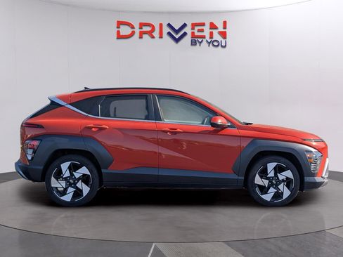 Used 2024 Hyundai Kona Limited FWD image 6