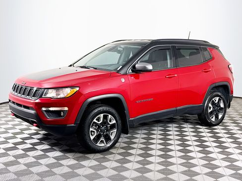 Used 2018 Jeep Compass Trailhawk w/ Safe & Security Group image 4