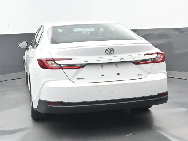 Used 2025 Toyota Camry LE w/ Convenience Package FWD image 4