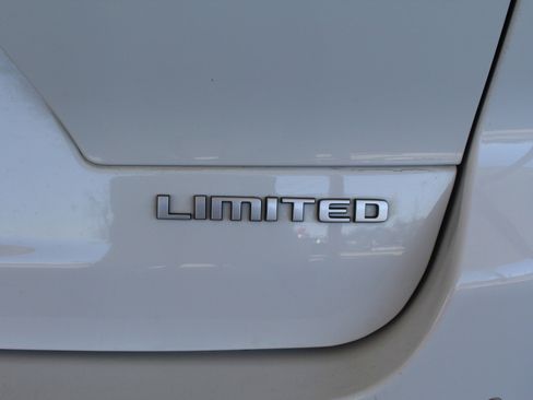 Used 2024 Jeep Grand Cherokee L Limited w/ Luxury Tech Group II AWD/4WD image 64