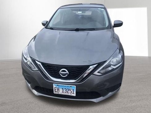 Used 2017 Nissan Sentra SV image 4
