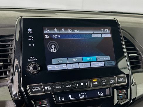 Used 2018 Honda Odyssey EX image 19