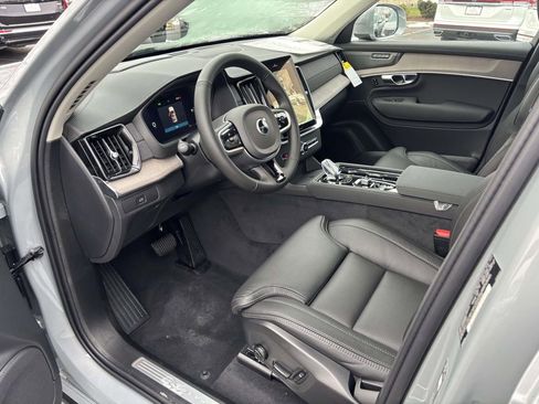 New 2026 Volvo XC90 B6 Ultra image 24