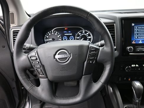 Used 2022 Nissan Frontier SV RWD image 7