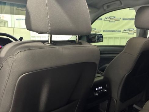 Used 2015 GMC Yukon SLE w/ Convenience Package AWD/4WD image 29