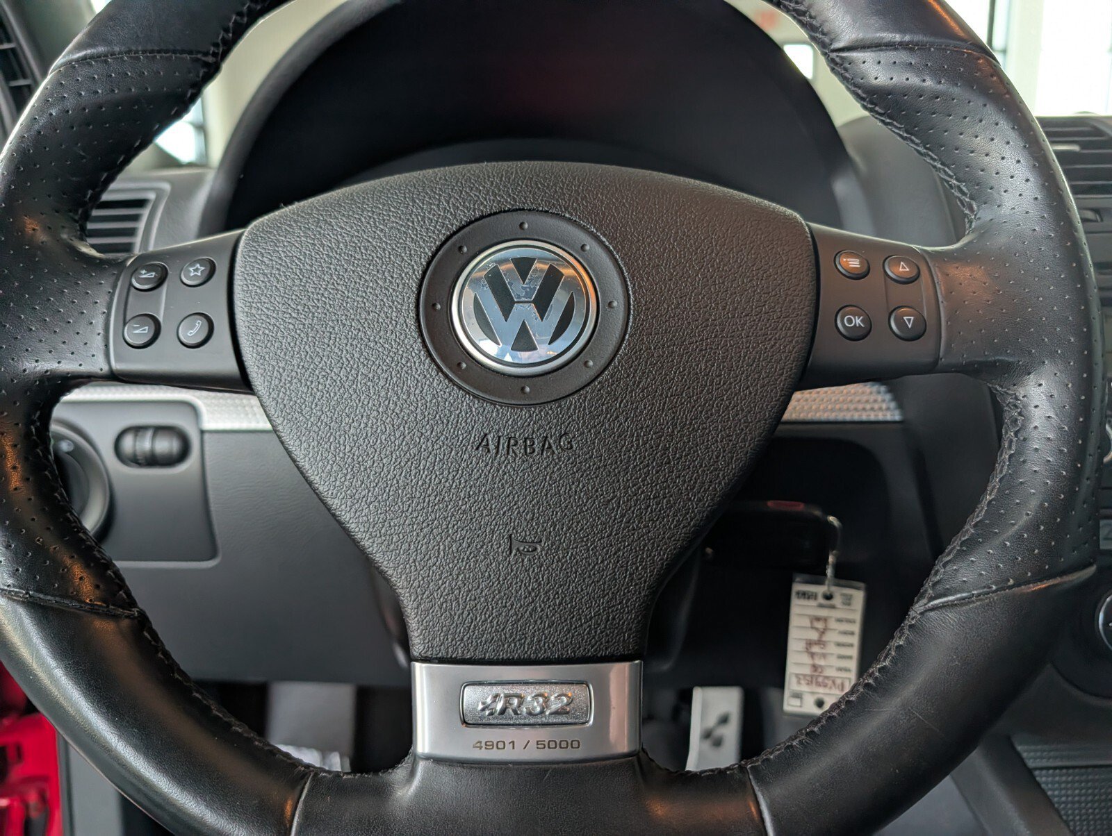 Used 2008 Volkswagen R32 AWD/4WD image 21