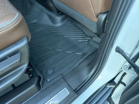 Used 2021 Chevrolet Tahoe High Country w/ Premium Package 2 image 29