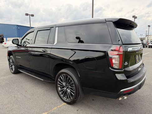 Used 2024 Chevrolet Suburban Premier w/ Max Trailering Package image 4