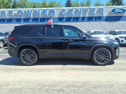 Used 2022 Chevrolet Traverse RS AWD/4WD image 2