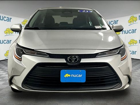 Used 2023 Toyota Corolla LE image 2