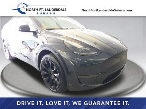 Used 2024 Tesla Model Y Long Range RWD image 1