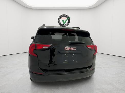Used 2021 GMC Terrain SLE w/ Elevation Edition FWD image 4