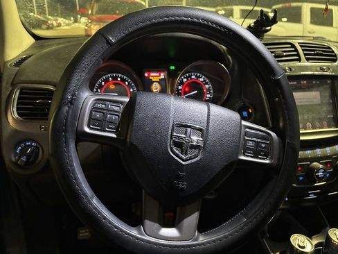 Used 2015 Dodge Journey Crossroad w/ Flexible Seating Group image 13