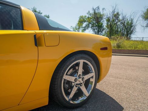 Used 2007 Chevrolet Corvette Coupe w/ Preferred Equipment Group RWD image 71