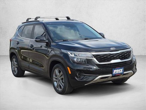 Used 2021 Kia Seltos S FWD image 3