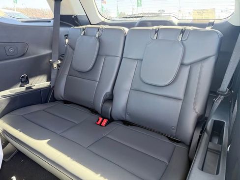 New 2026 Ford Explorer Active w/ Active Comfort Package image 16