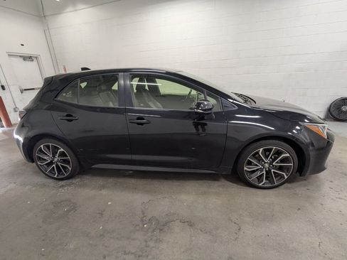 Used 2019 Toyota Corolla XSE FWD image 3