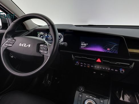 Used 2023 Kia Niro Wind FWD image 25