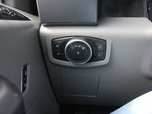 Used 2017 Ford F150 XLT w/ Trailer Tow Package image 17