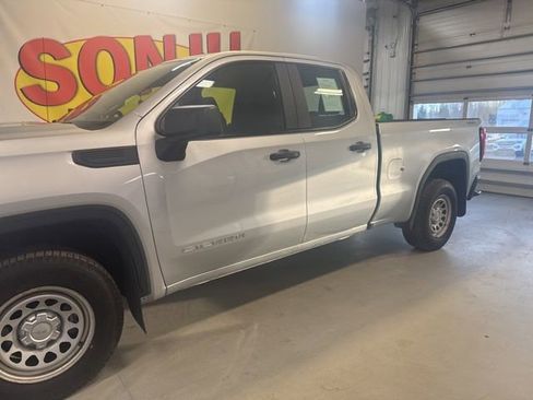 Used 2019 GMC Sierra 1500 4x4 Double Cab image 2
