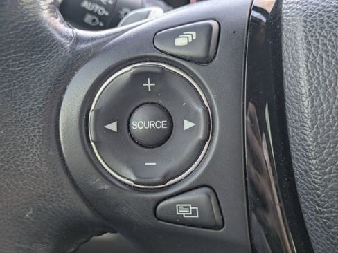 Used 2017 Honda Pilot Touring image 24