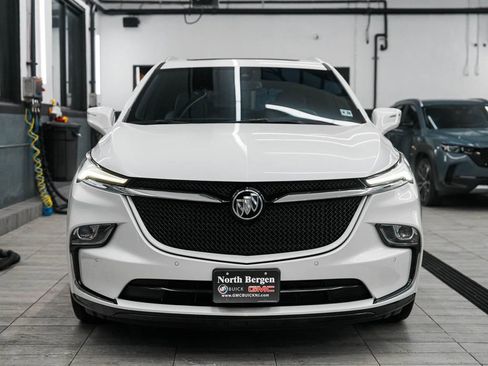Used 2023 Buick Enclave Essence w/ Experience Buick Package image 2