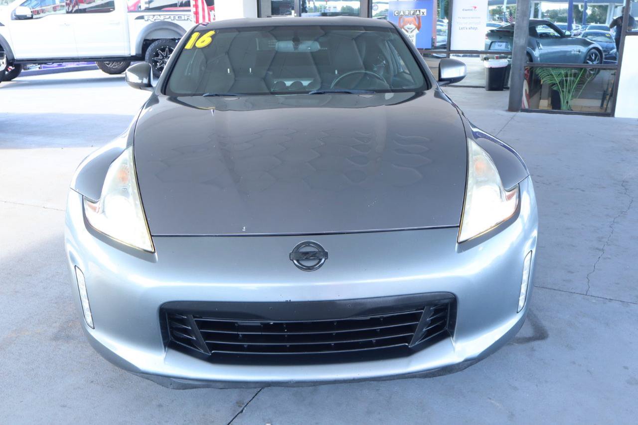 Used 2016 Nissan 370Z Coupe RWD image 14